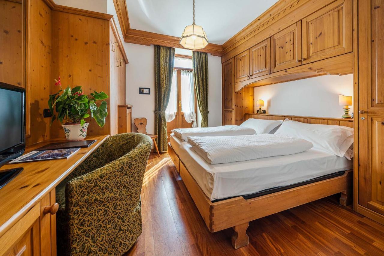 Franceschi Park Hotel Cortina dʼAmpezzo Dış mekan fotoğraf