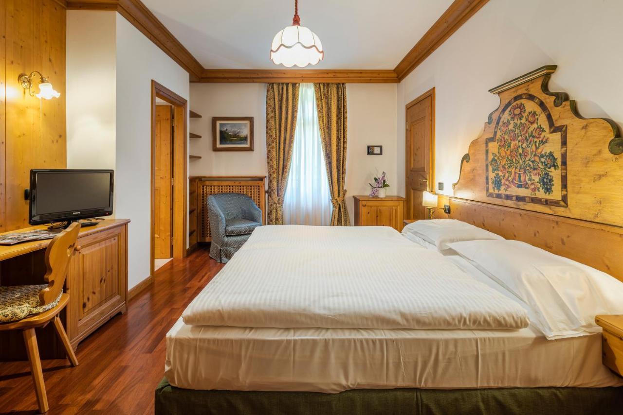 Franceschi Park Hotel Cortina dʼAmpezzo Dış mekan fotoğraf